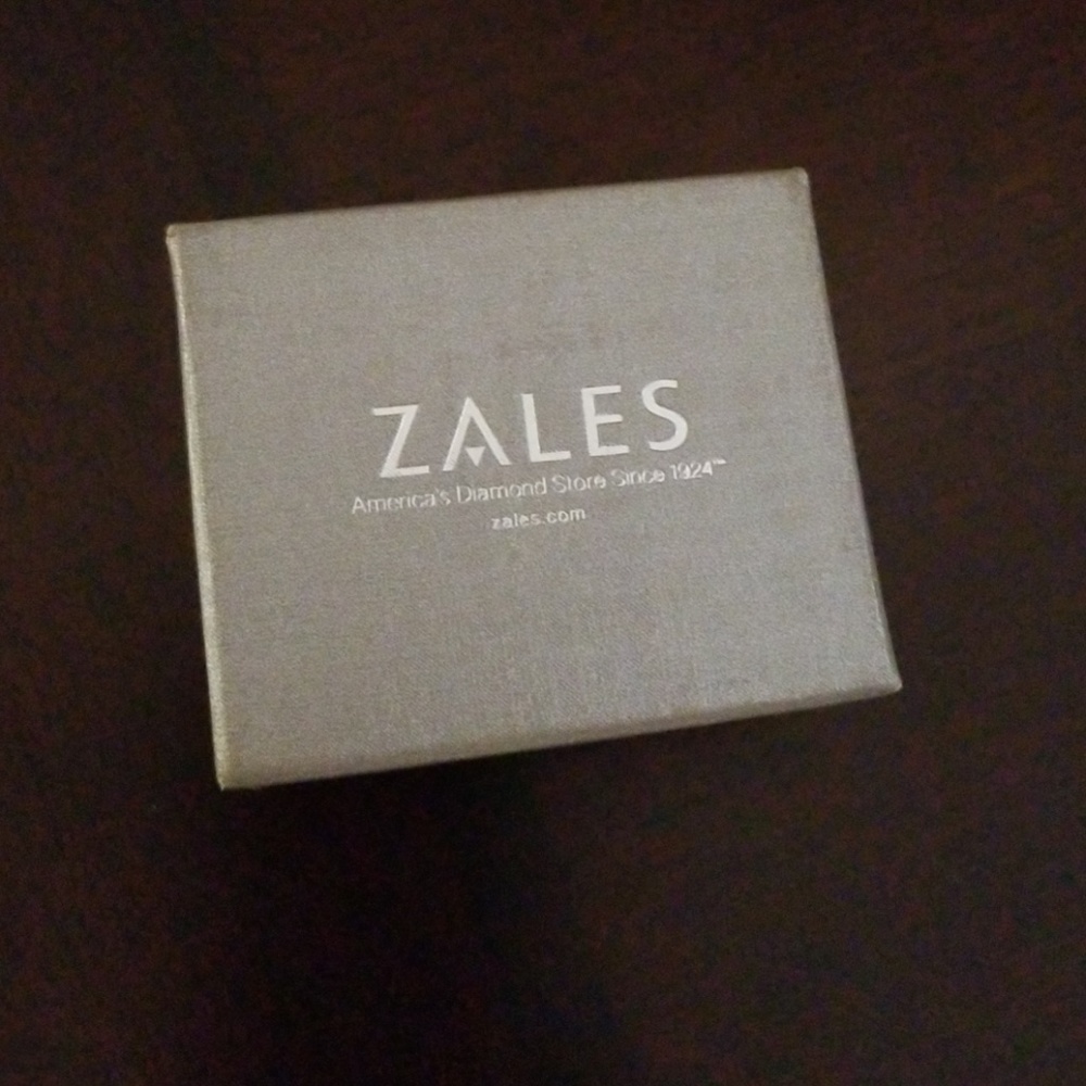 Zales ring